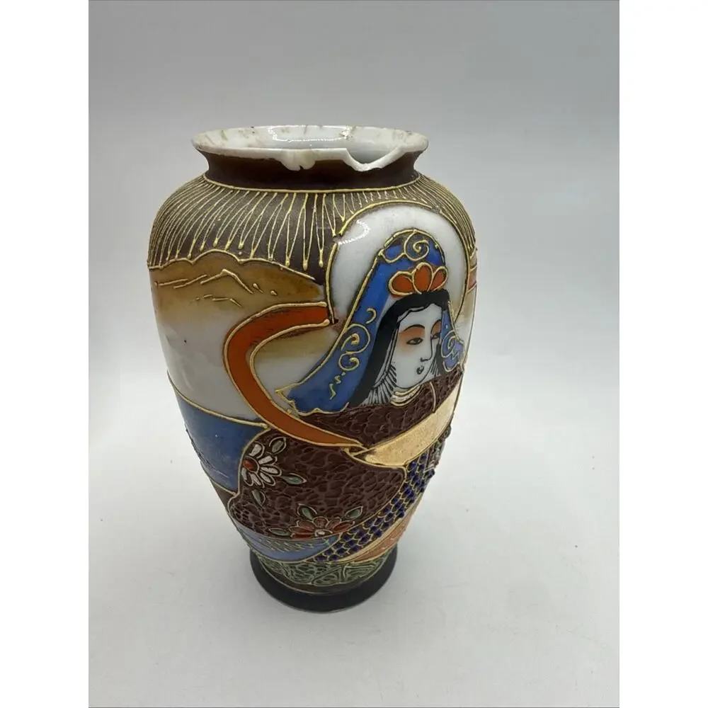Vintage Japan Nagoya Moriage Geisha Porcelain Vase Hand Painted 5” *